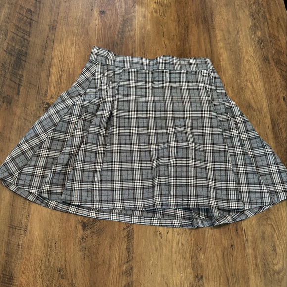 **SOLD** Plaid Skirt - Picture 2 of 3